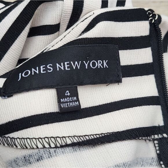 Jones New York high waisted dress black white striped top, solid bottom - size 4 - Picture 7 of 11